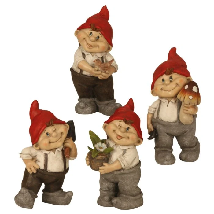 Tomtepojke i keramik 22 cm hög