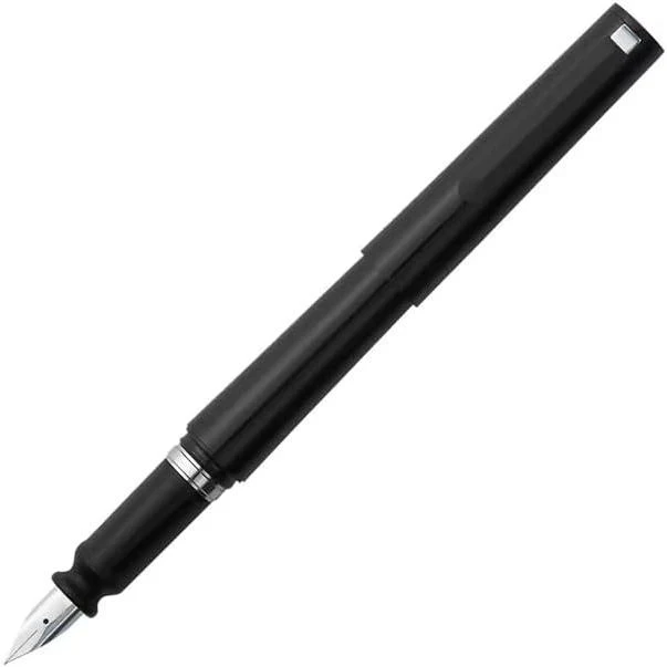 Sailor reservoarpenna TUZU Justerbar reservoarpenna svart fet B 11-0541-620