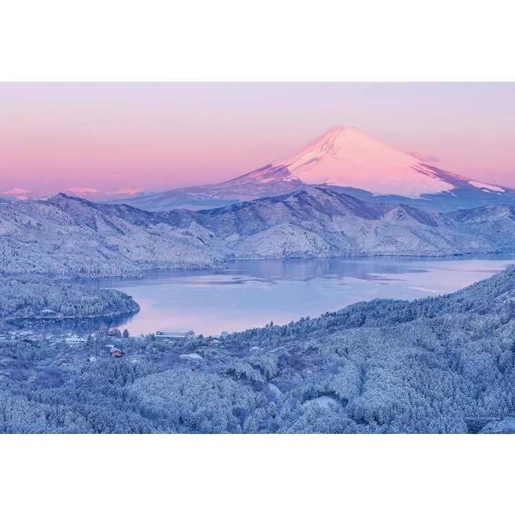 Pussel Snötäckt morgonglöd över berget Fuji Kanagawa 300 bitar YAM-03-959