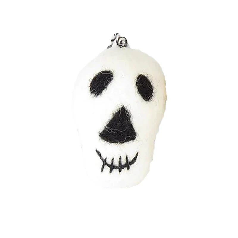 Skulls Hanging Halloween Decorations by Amica